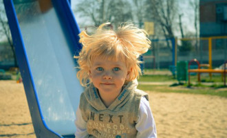 Brno zvelebuje dětská hřiště, přibude osvětlení a zastínění